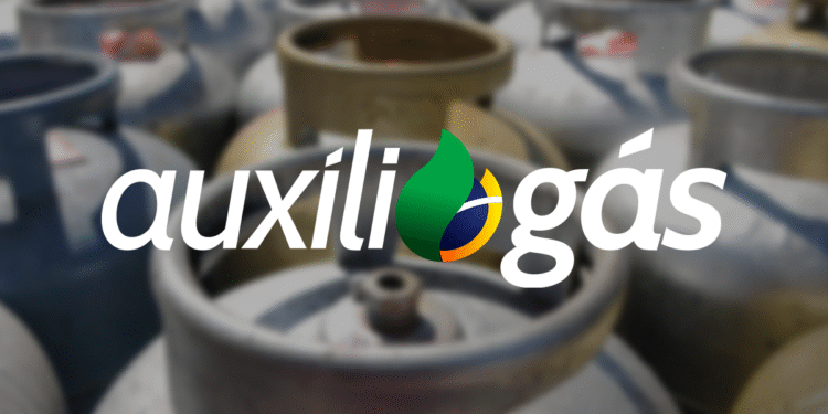 Logo do Auxílio Gás com fundo desfocado de botijões de gás.