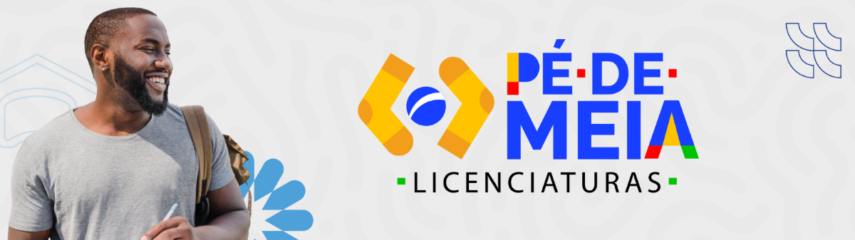 Imagem de uma pessoa sorrindo com a camiseta cinza e mochila, representando o tema 'Pé-de-Meia Licenciatura' para programas de educação.