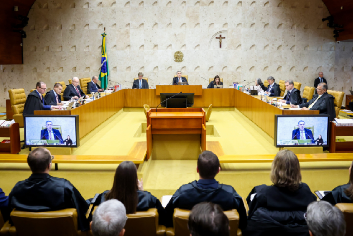 Sessão do STF sobre o pagamento do BPC a mulheres vítimas de violência doméstica.